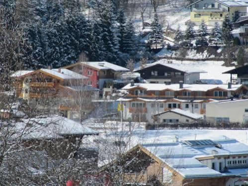 Haus Almkreek Apartment Kaprun